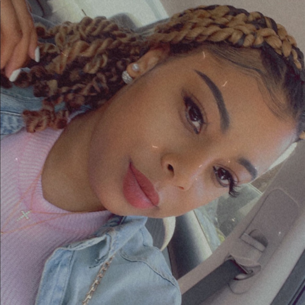 Meet your Posher, Tara